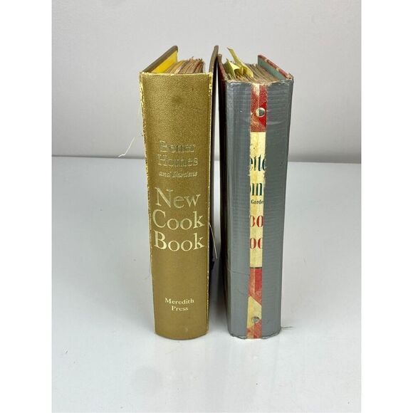 Vtg Better Homes And Gardens HC Cookbooks 1948 & 1965 Gold Souvenir Edition - 2 - Picture 2 of 13